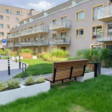 Glamour Garden Apartman *