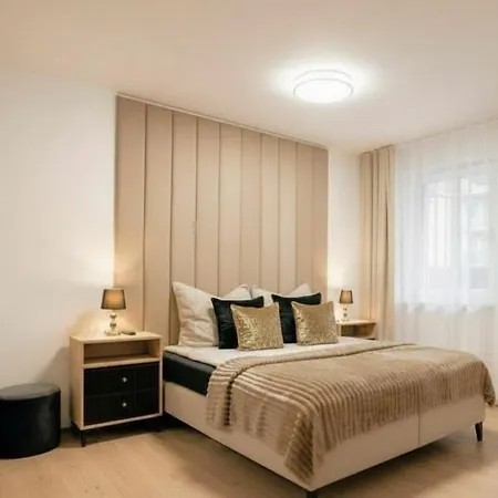 Glamour Garden Daire Krakow